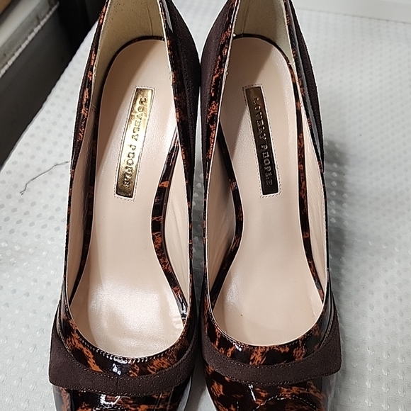 PeepToe Pumps Brown Cone High Heels,Suede size 6.5 Gold Metallic Accent BodyCon - Picture 2 of 12